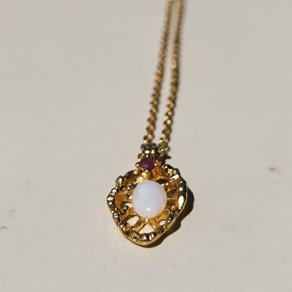 Vintage Gold Plated Genuine Fire Opal Ruby Pendant Gold White Red Necklace - Picture 2 of 6